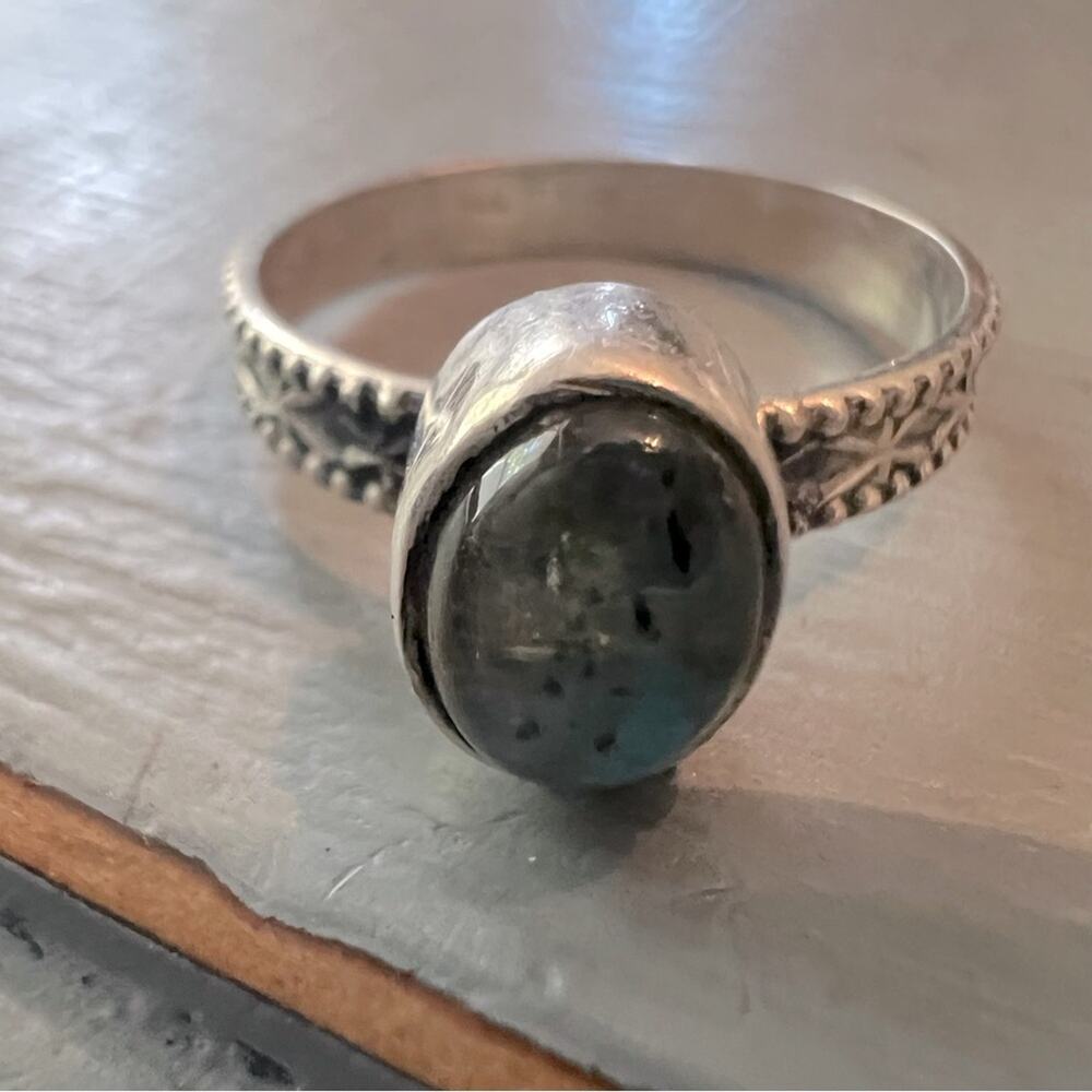 925 Sterling Silver Stone Ring Size 8 - Picture 7 of 11
